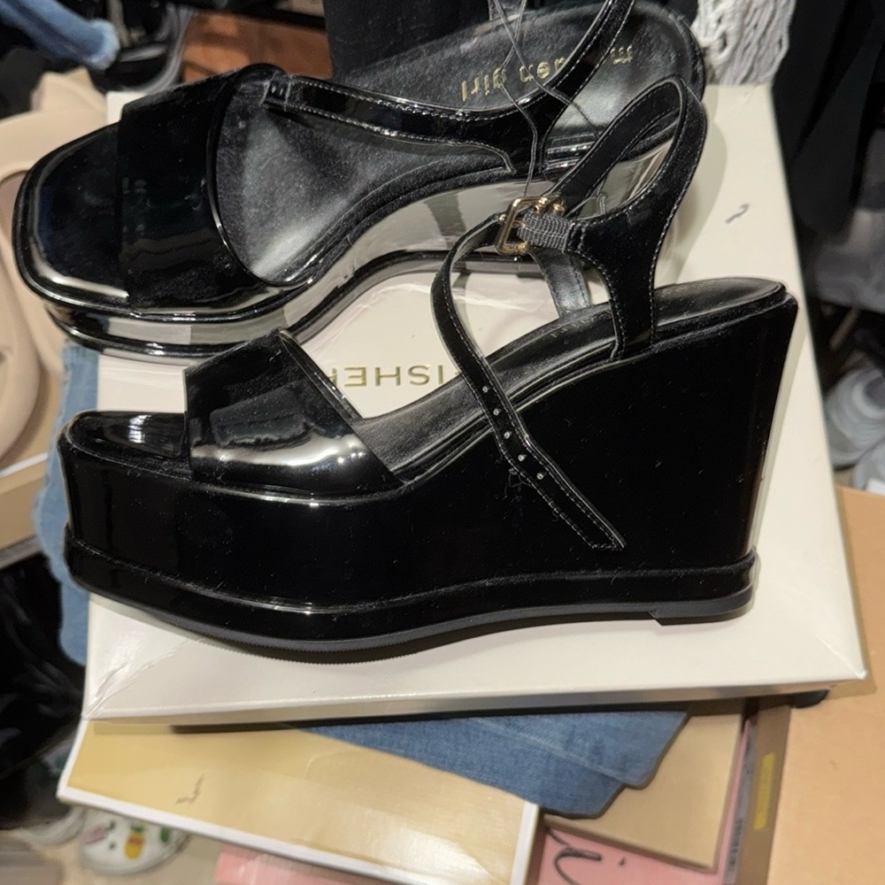 Madden Girl Black Wedge Sandals